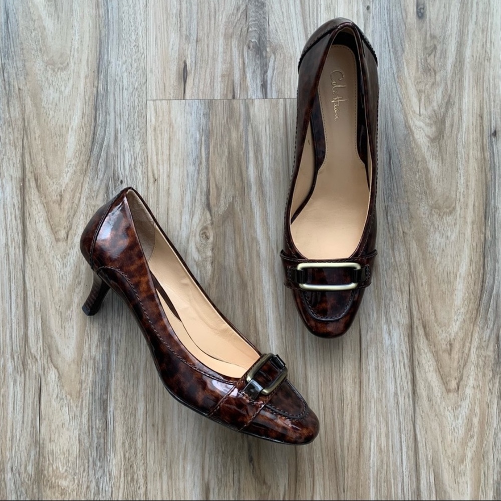 COLE HAAN Patent Leather Tortoise
Square Toe Kitten Heels Retro Classic
Size 8.5